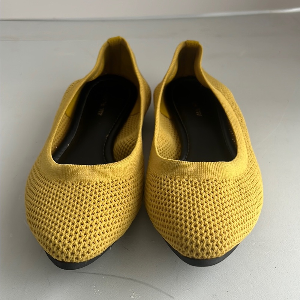 Black Yellow Knit Flats Breathable Loafers Sz 7
